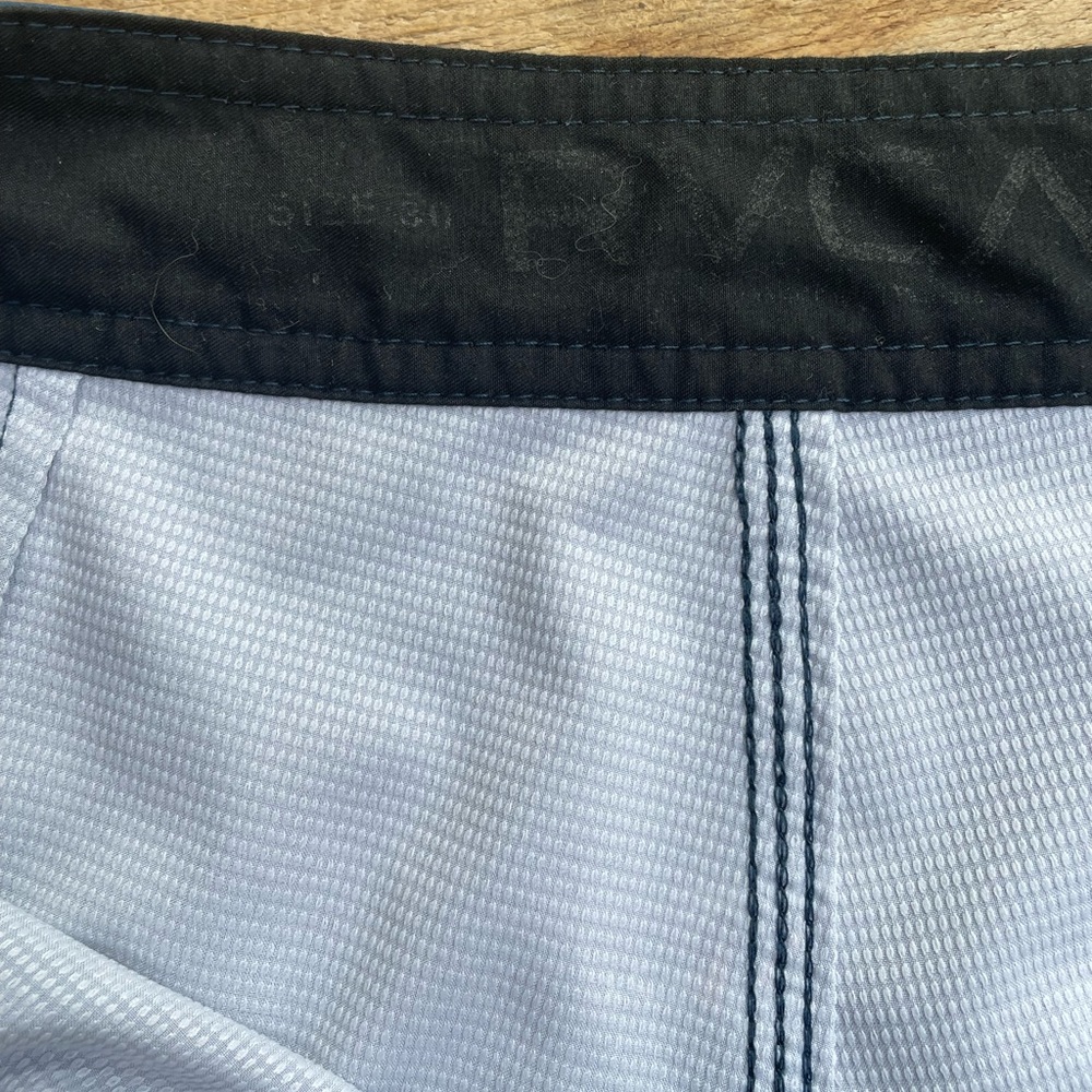 7 in. RVCA RESTLESS BOARDSHORTS - Picture 6 of 7